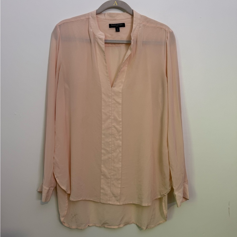 Banana Republic Pale Pink Silk Buttoned Blouse with Mandarin‎ Collar size M